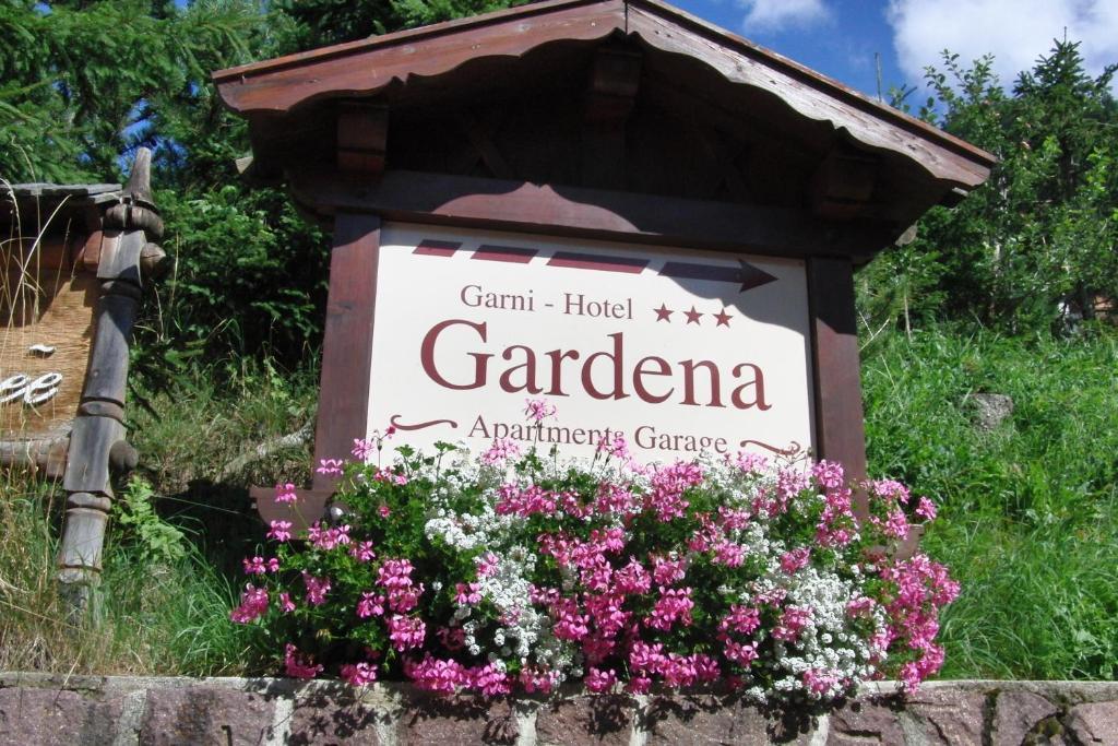 Hotel Garni Gardena - Appartments Santa Cristina Val Gardena Luaran gambar