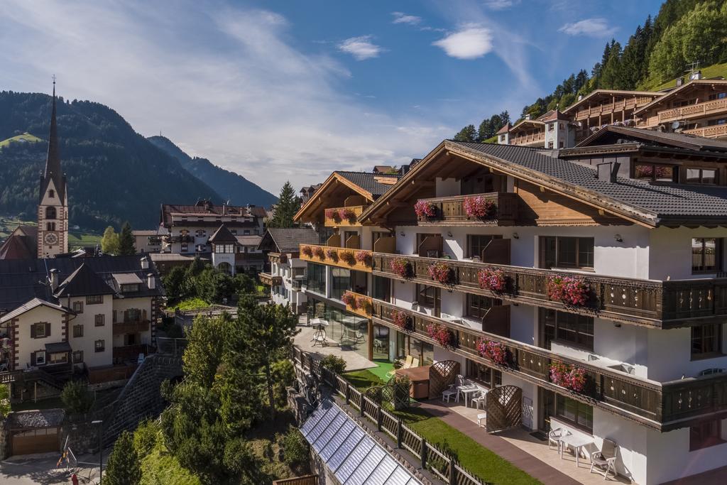 Hotel Garni Gardena - Appartments Santa Cristina Val Gardena Luaran gambar